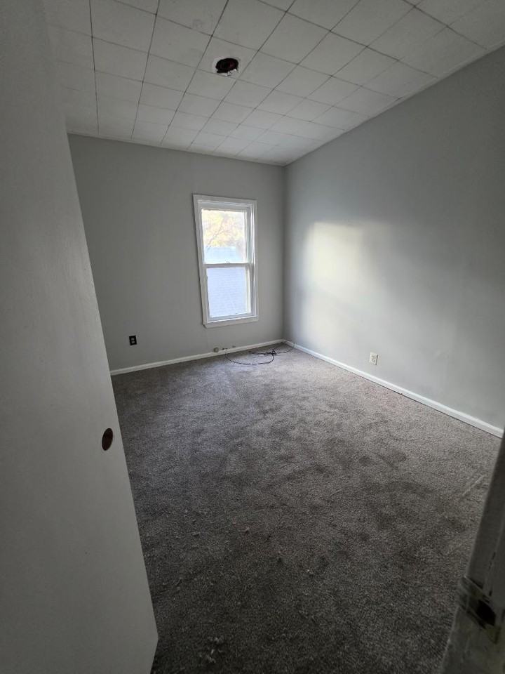 453 Flint - Photo 6 of 6