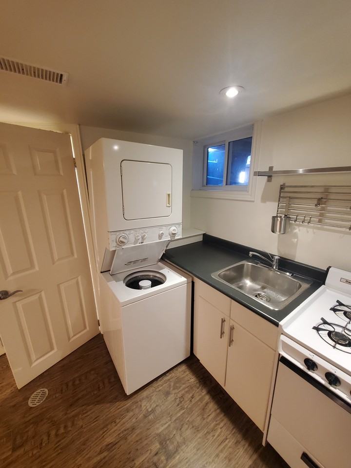 Billings Ave - Photo 2 of 5