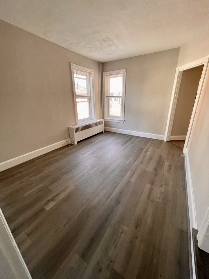 416 E Vine St - Photo 6 of 17