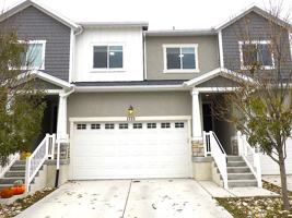 featured image of 1723 Parkway Drive