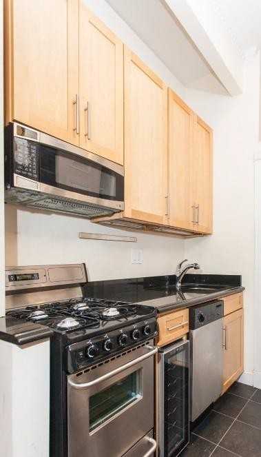 Perry Street #16 - Photo 6 of 8