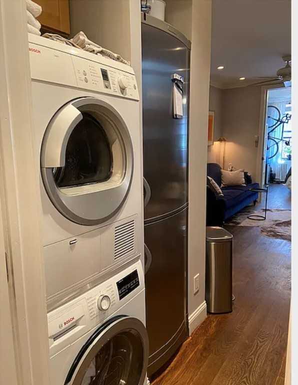 Perry St #16 - Photo 6 of 9