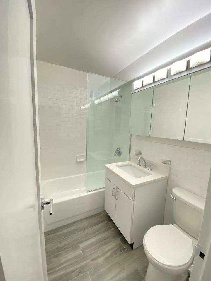 5th Avenue #17E - Photo 5 of 7