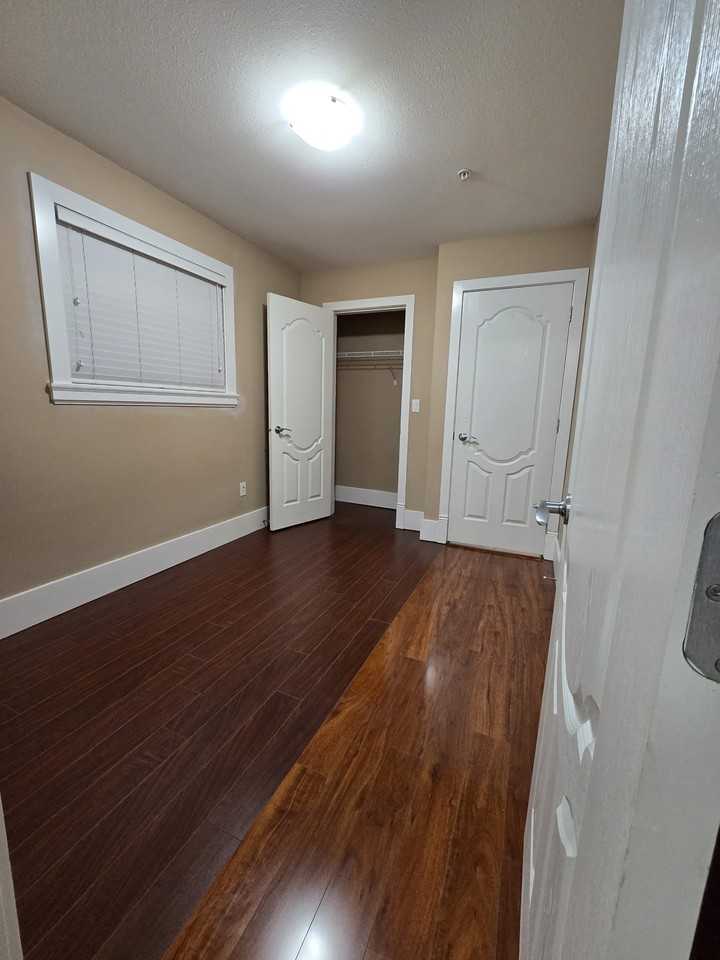 162 East 59th Avenue - Photo 4 of 5