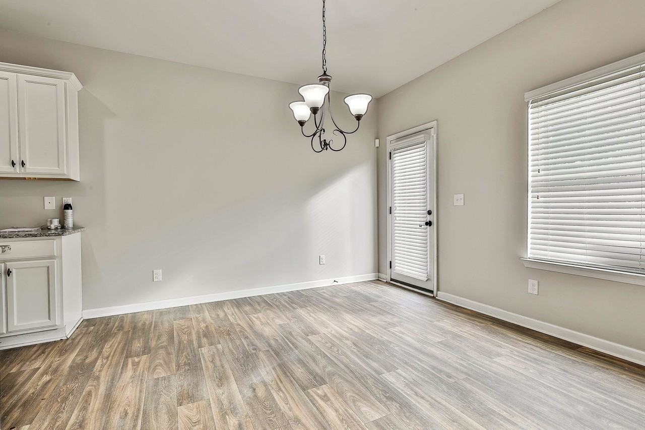 5037 Pioneer Pkwy - Photo 7 of 20
