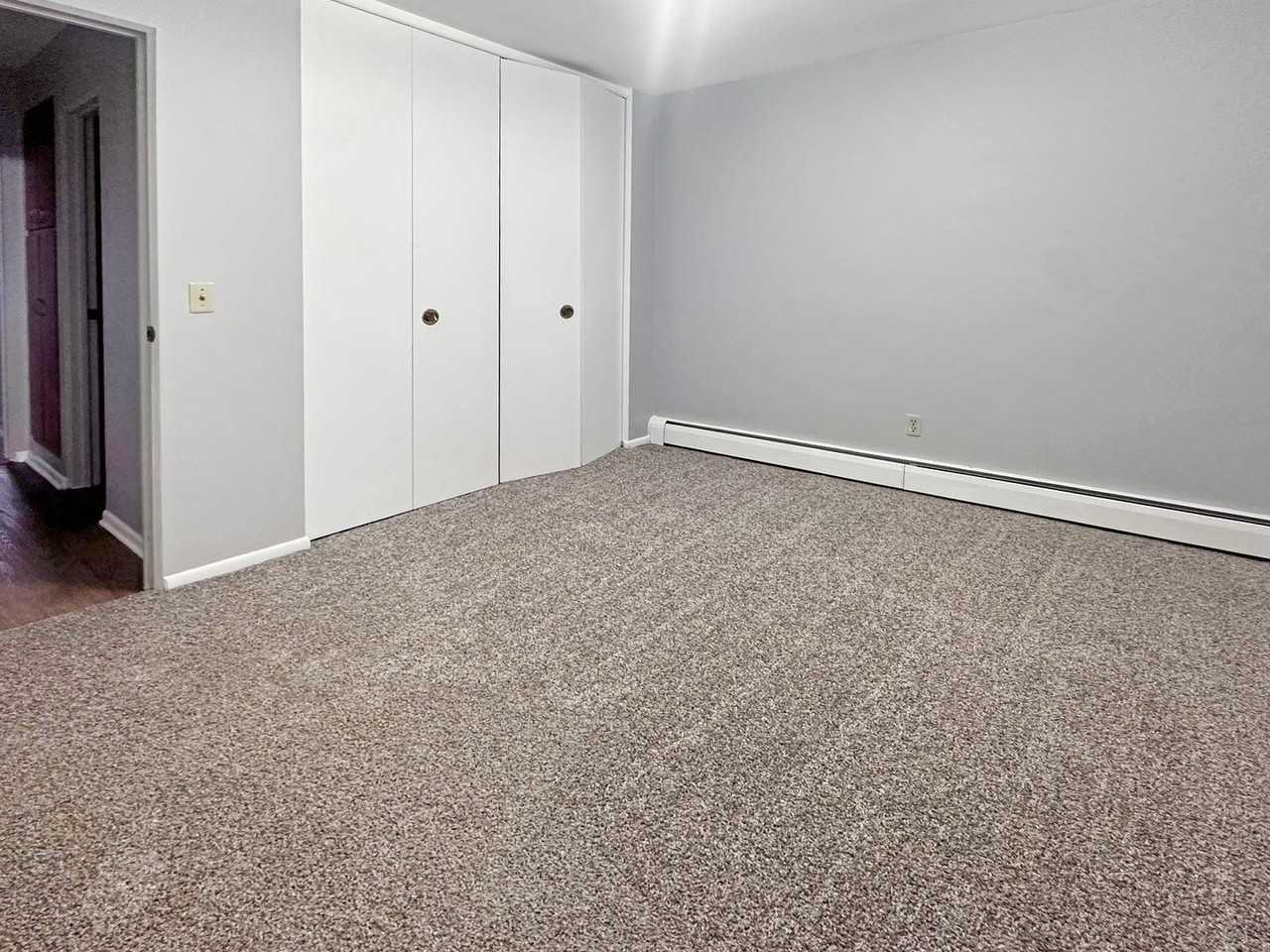 2843 S Burdick St #B - Photo 3 of 9