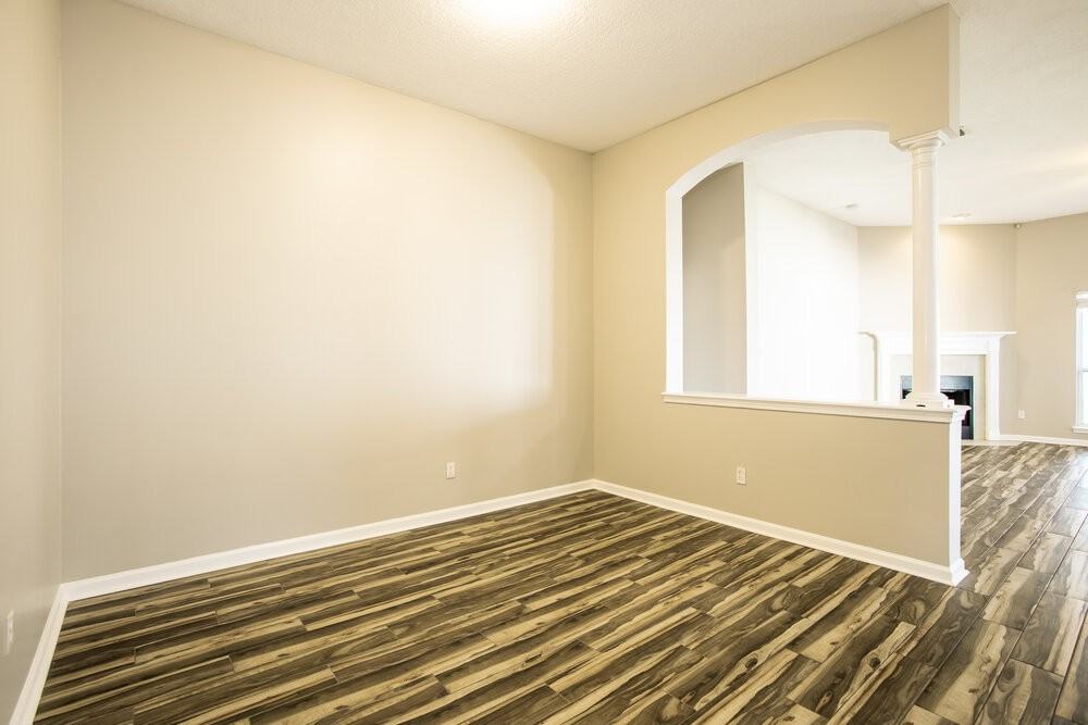 906 Thoroughbred Dr - Photo 6 of 16