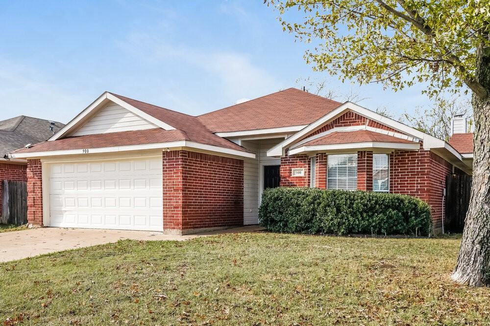 900 Springfield Drive - Photo 3 of 16