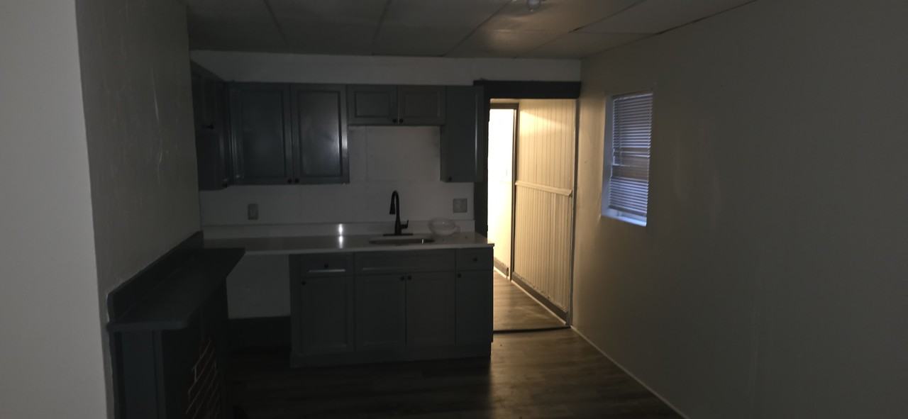 227 Hummel Street - Photo 6 of 14