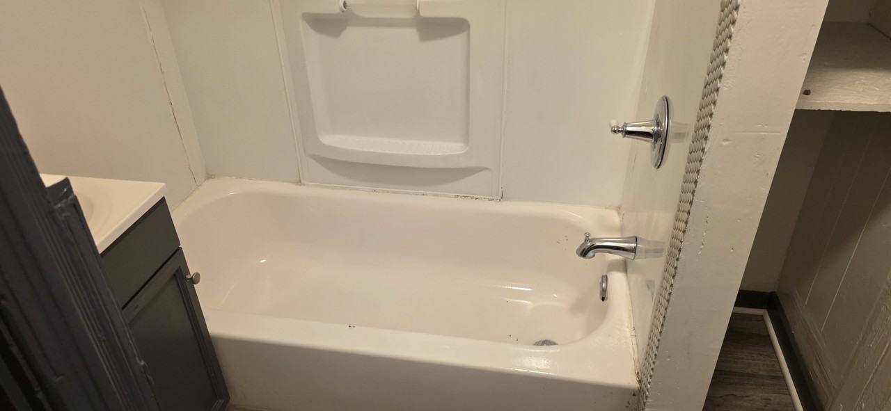 227 Hummel Street - Photo 7 of 14