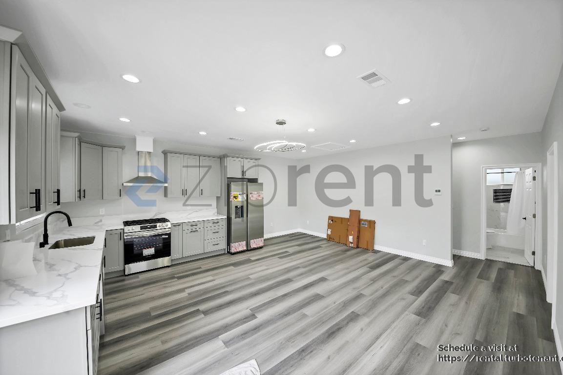 4514 Ellenwood Dr - Photo 2 of 18