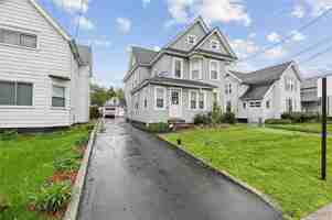 featured image of 119 Charles Avenue #2ndFL