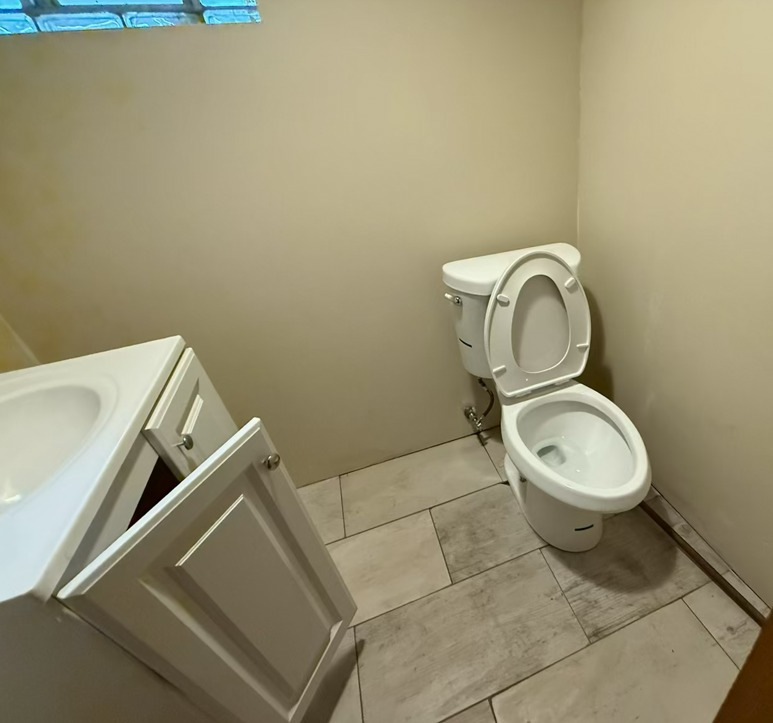 7123 Kedron St - Photo 3 of 7