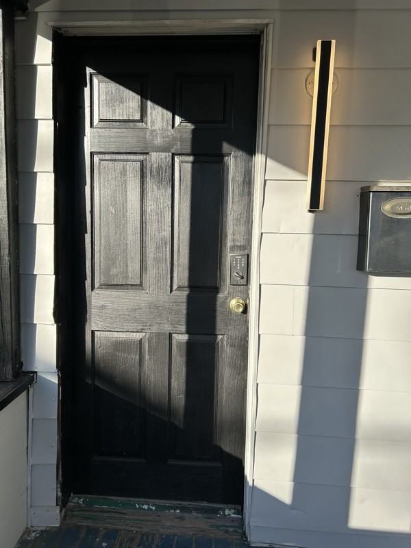 232 Mclane Ave - Photo 5 of 12