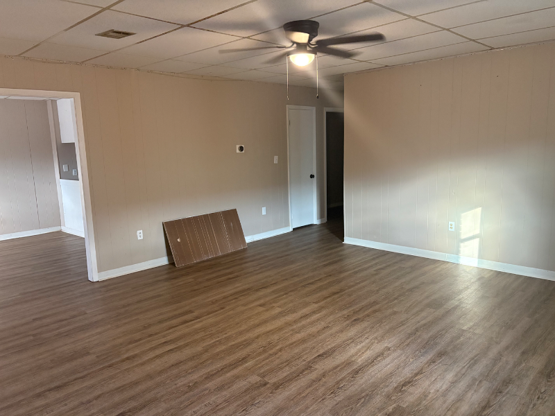 603 Thornhill Dr - Photo 3 of 18