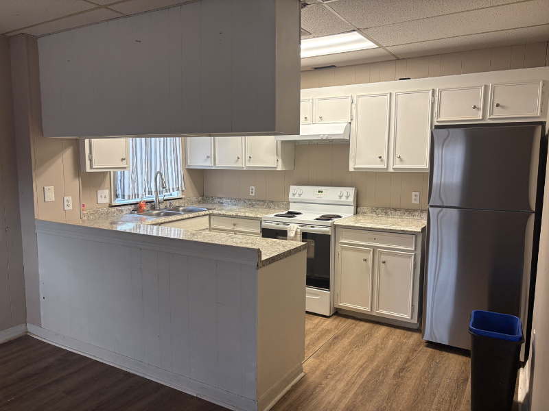 603 Thornhill Dr - Photo 5 of 18