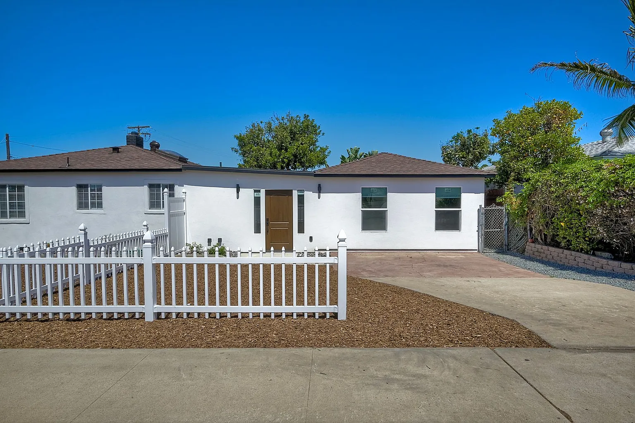 199 Twin Oaks Circle