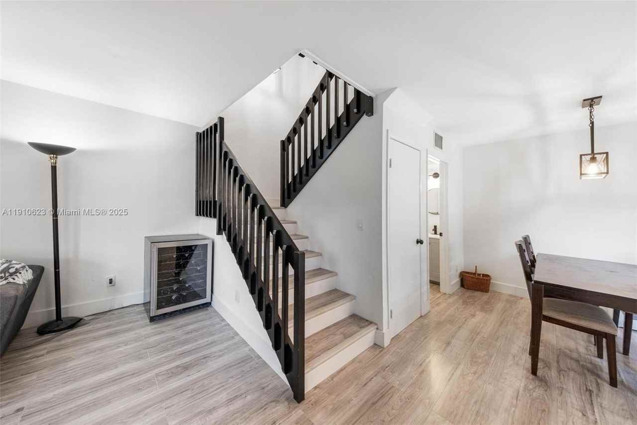 11913 Sw 11th Ct #11913 - Photo 7 of 35