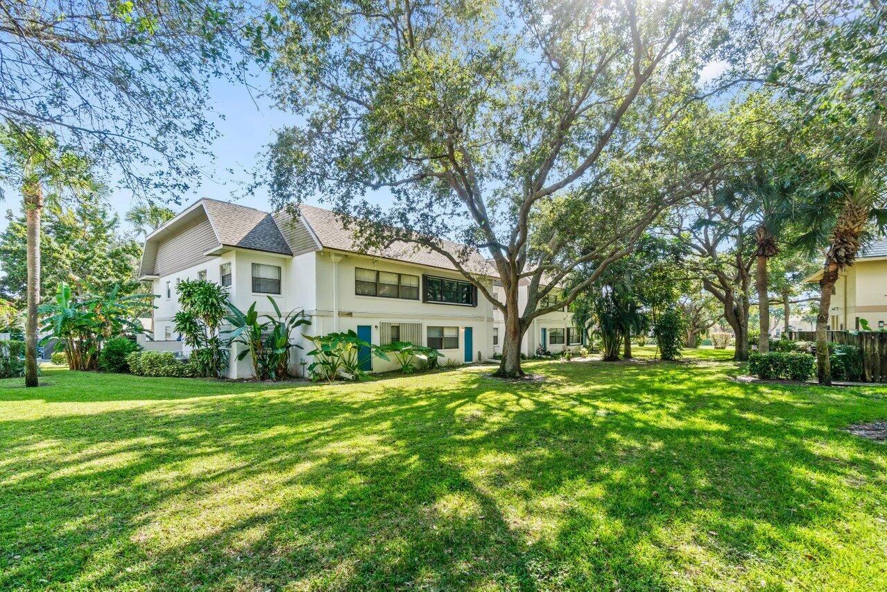 3014 Sw 21st Ter #3014352B - Photo 4 of 26