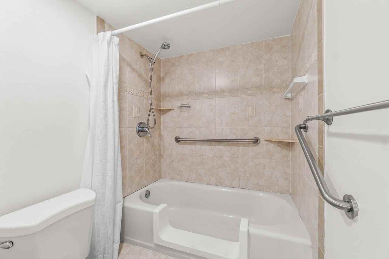 3014 Sw 21st Ter #3014352B - Photo 7 of 26