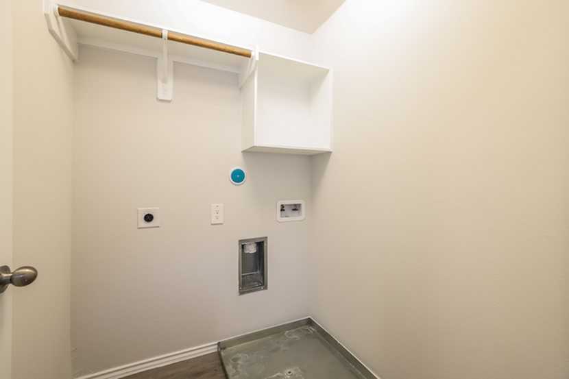 13816 Winding Path Ln #13816 - Photo 2 of 8