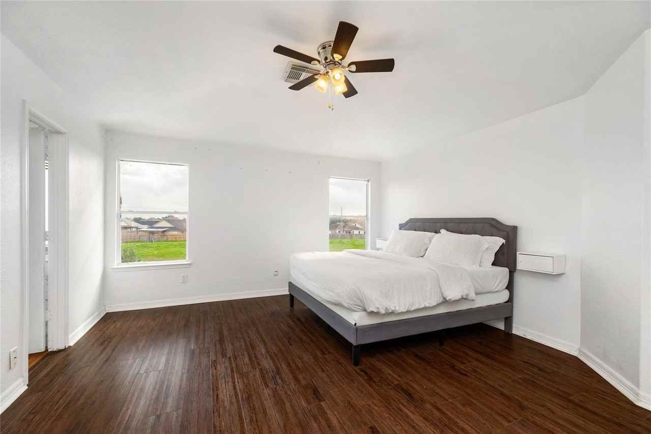 2042 Mickle Creek Dr #2042 - Photo 2 of 23