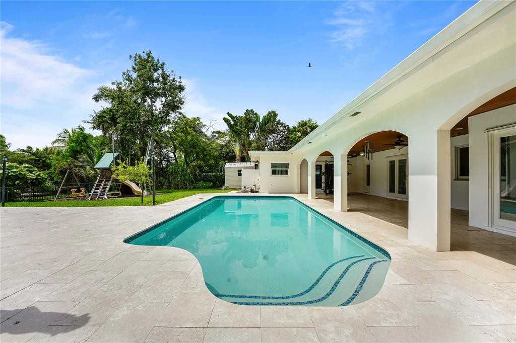 1120 East Tropical Way #1120 - Photo 2 of 50