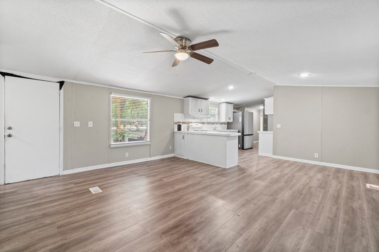 350 North Briar Road #350 - Photo 4 of 35