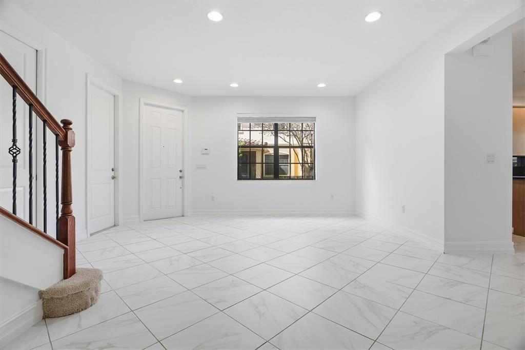 13023 Riverwalk Circle South - Photo 6 of 43