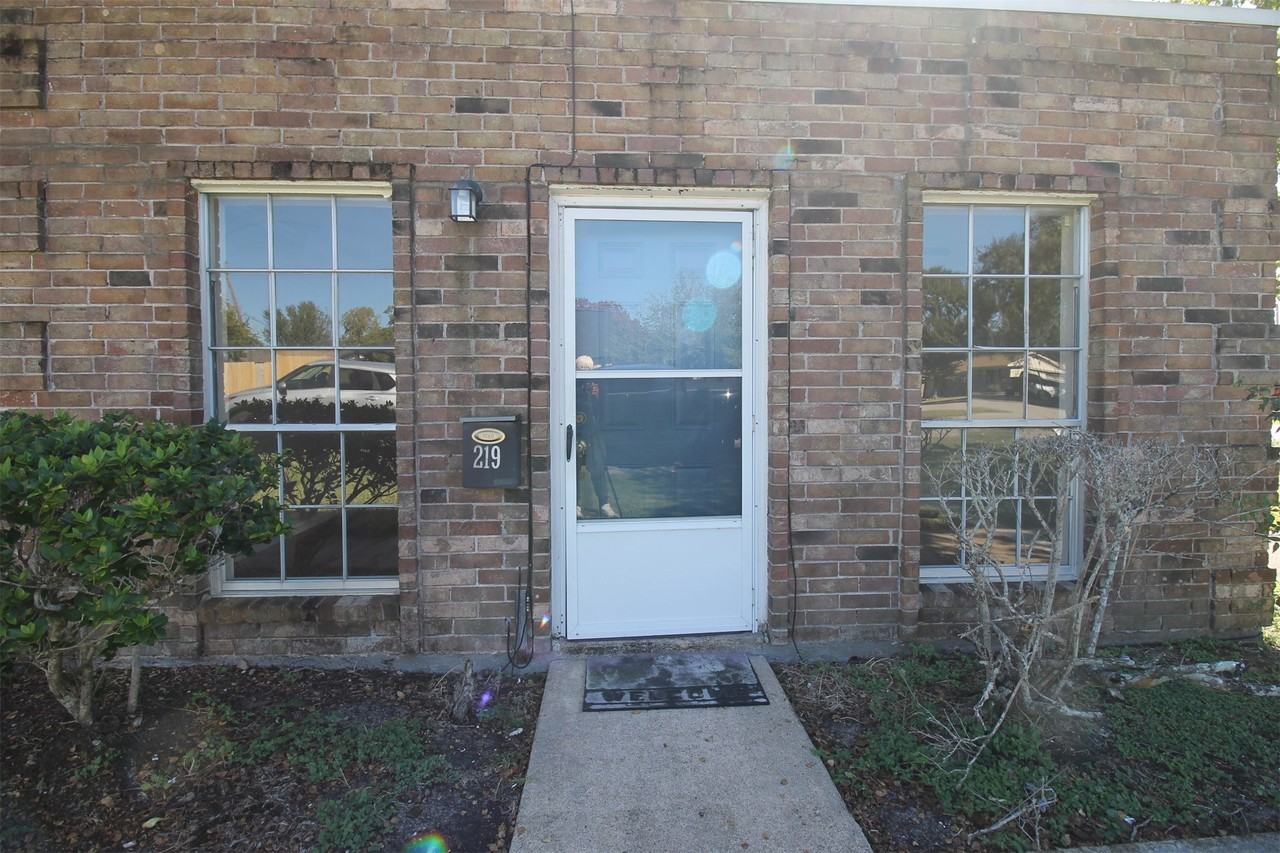 219 West F Street #219-219 - Photo 3 of 13