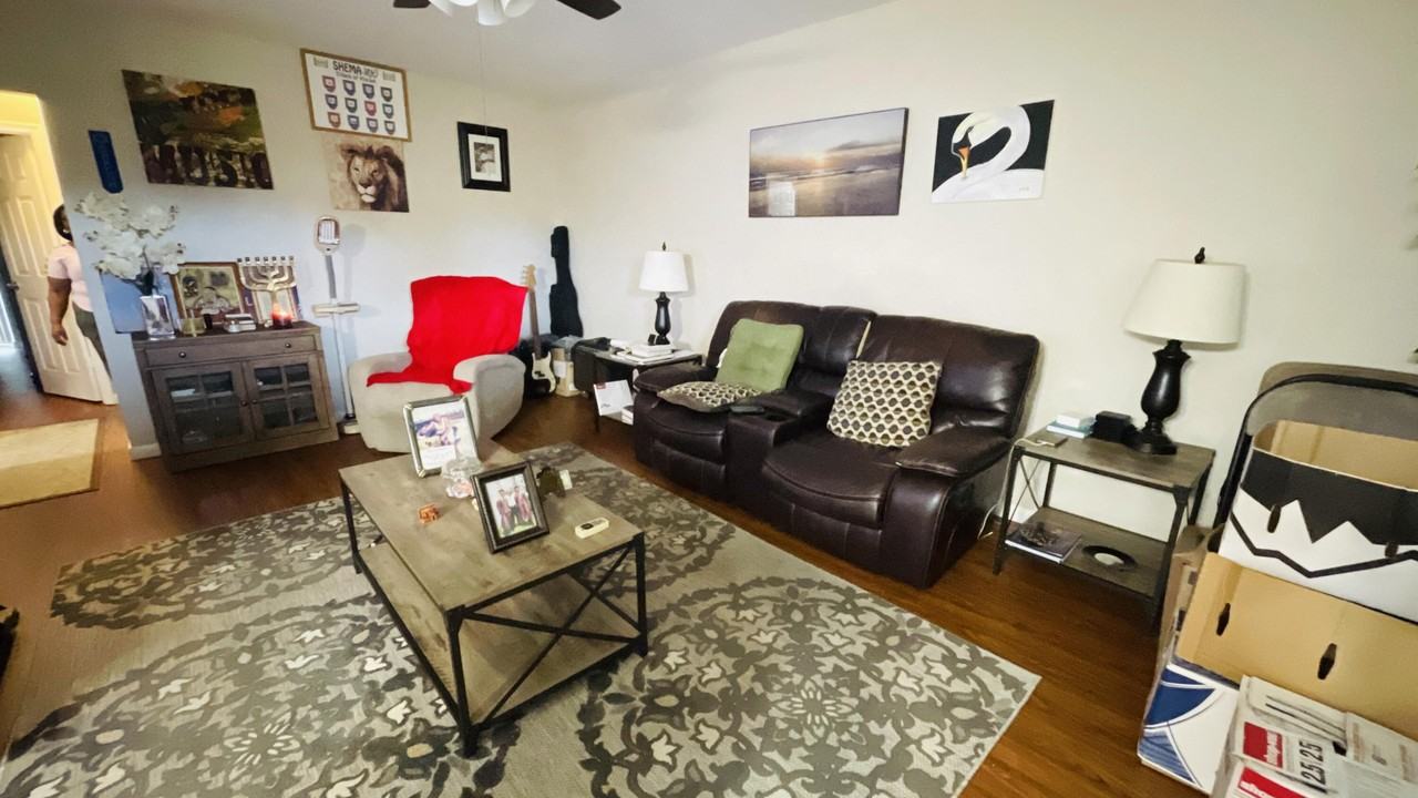 138 Borden Avenue #138 - Photo 2 of 8