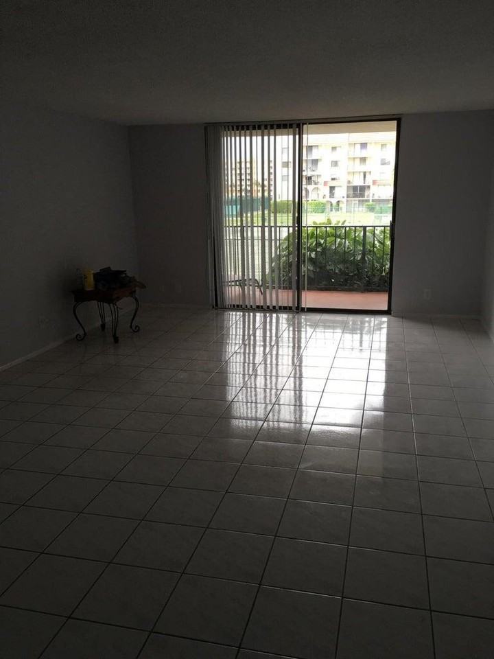 2786 Tennis Club Drive #2786-204 - Photo 7 of 9