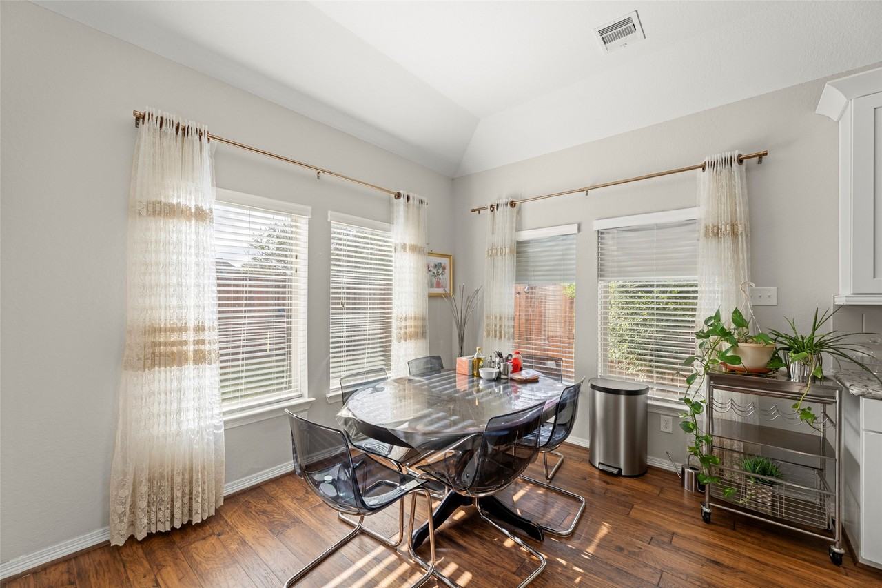 11218 Puckett River Dr #11218 - Photo 4 of 30