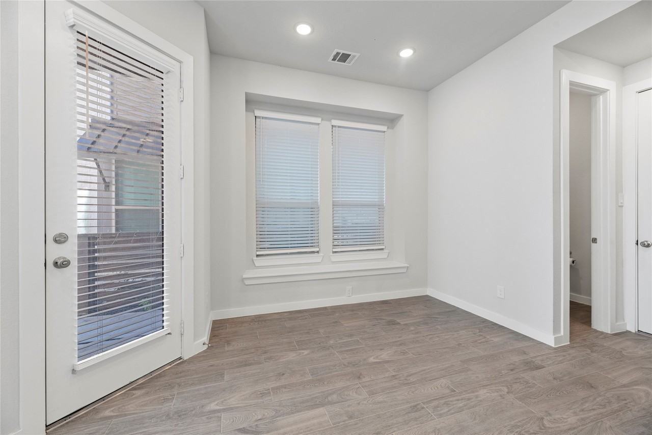 16647 Bristol Steel Lane #16647 - Photo 2 of 25