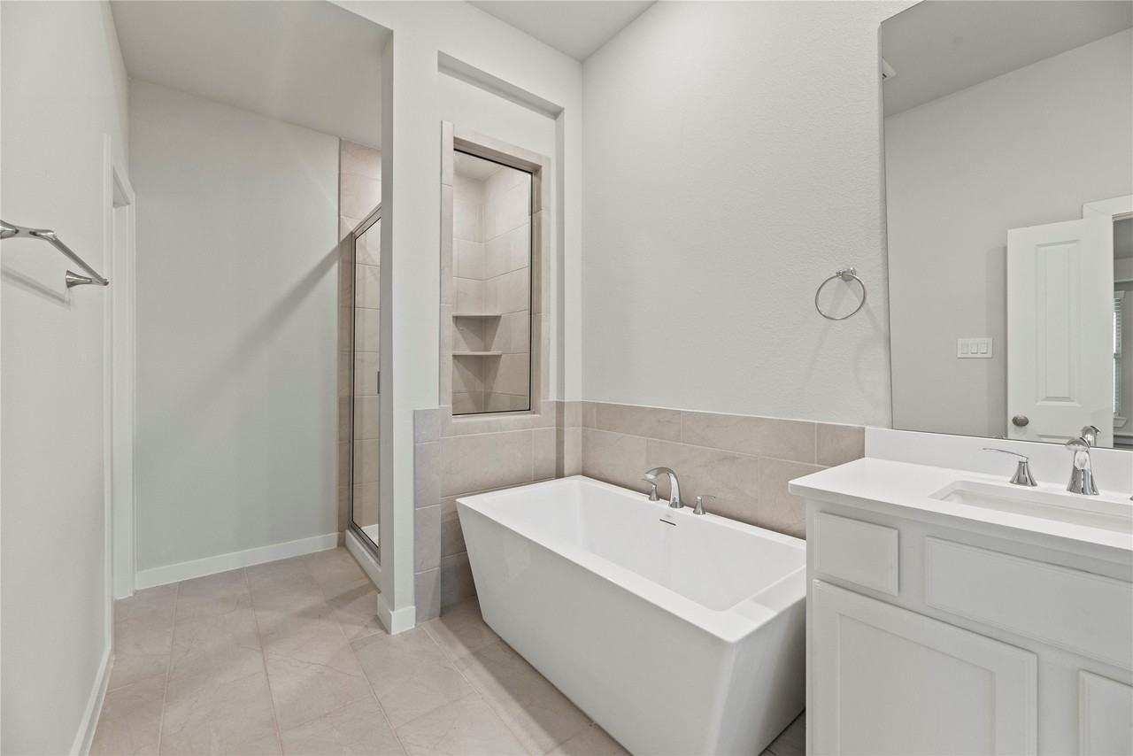 16647 Bristol Steel Lane #16647 - Photo 7 of 25