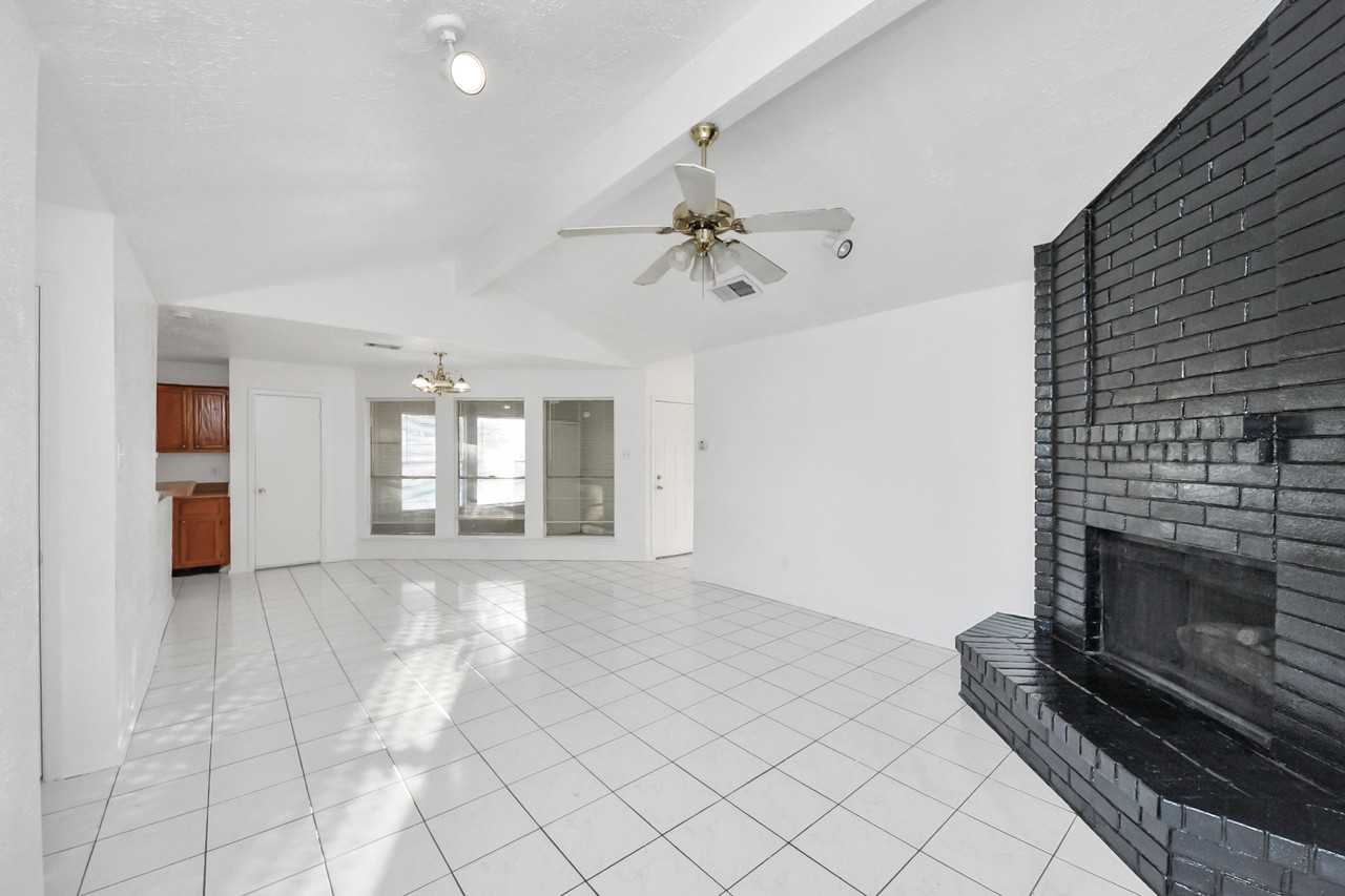 19919 Westcliffe Court #19919 - Photo 3 of 35