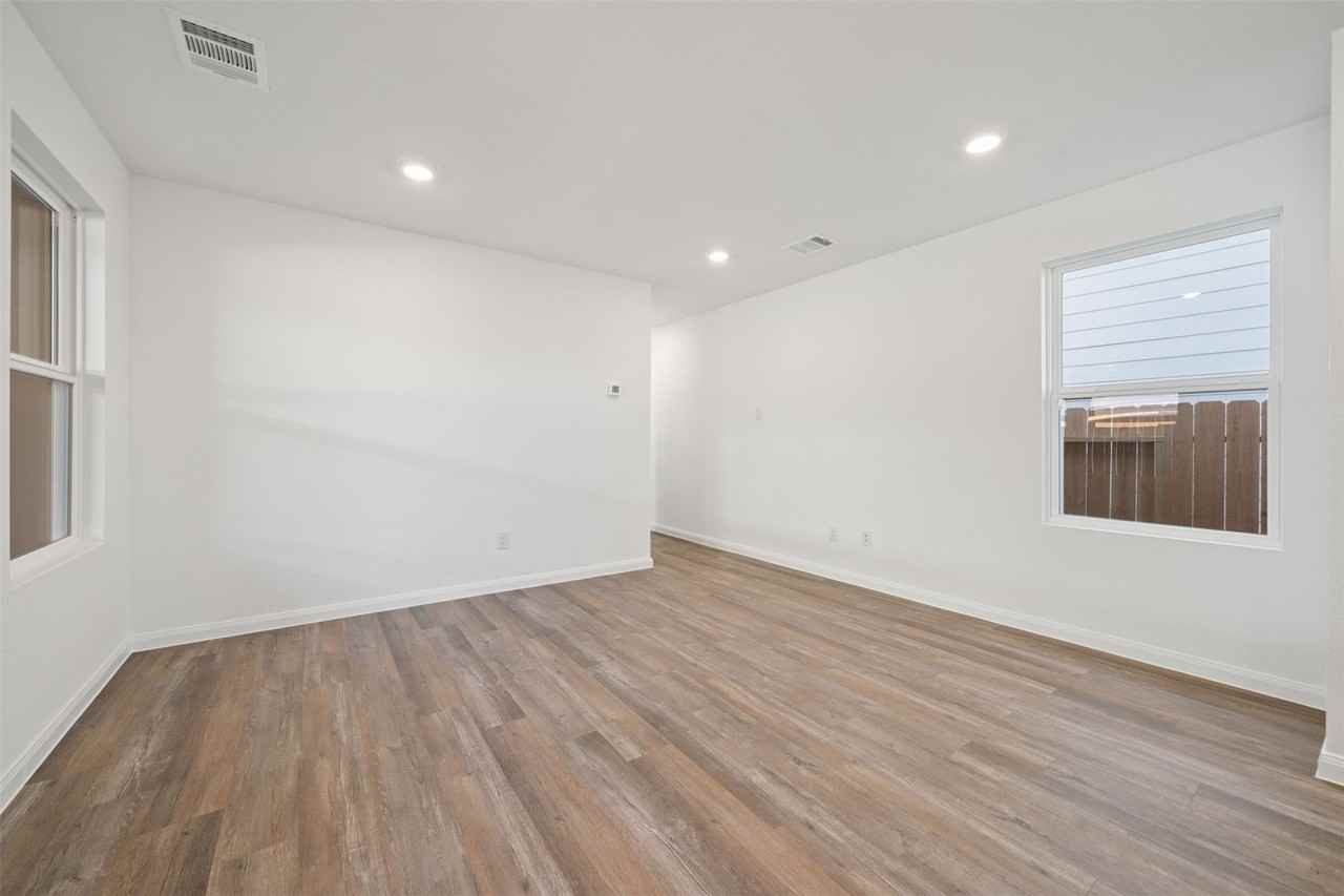 12327 Sword Point Ct #12327 - Photo 6 of 30