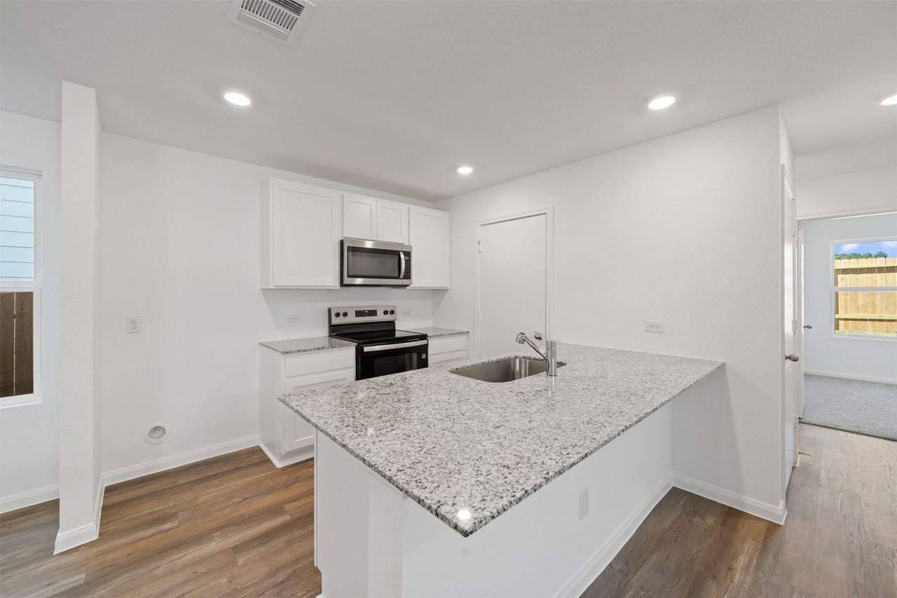 12327 Sword Point Ct #12327 - Photo 7 of 30