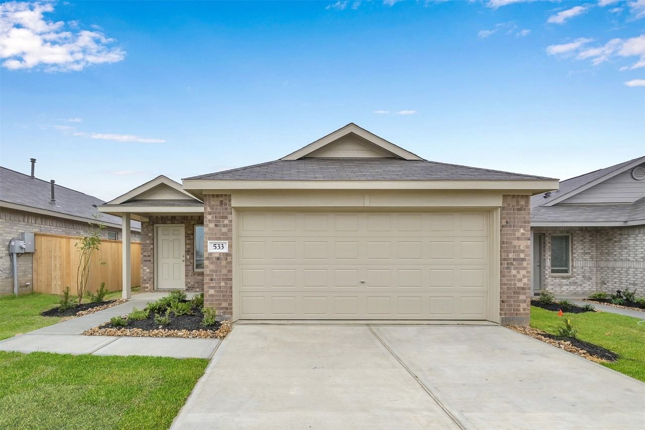 533 Brook Terrance Lane #533 - Photo 3 of 26