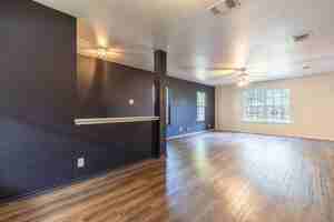 featured image of 1422 Meadow Parkway #1422