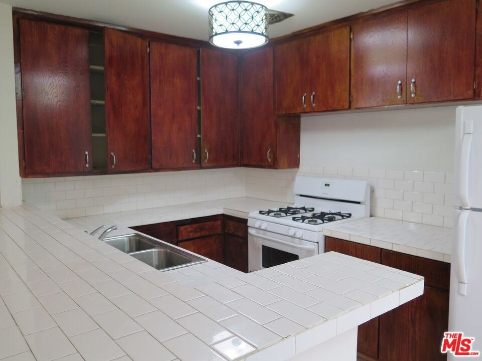 3603 Mentone Avenue #3603-7 - Photo 2 of 25