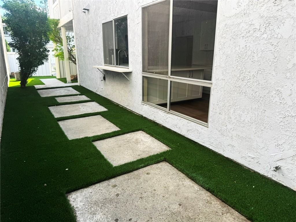 909 South Lake Summit Drive #909 - Photo 2 of 46