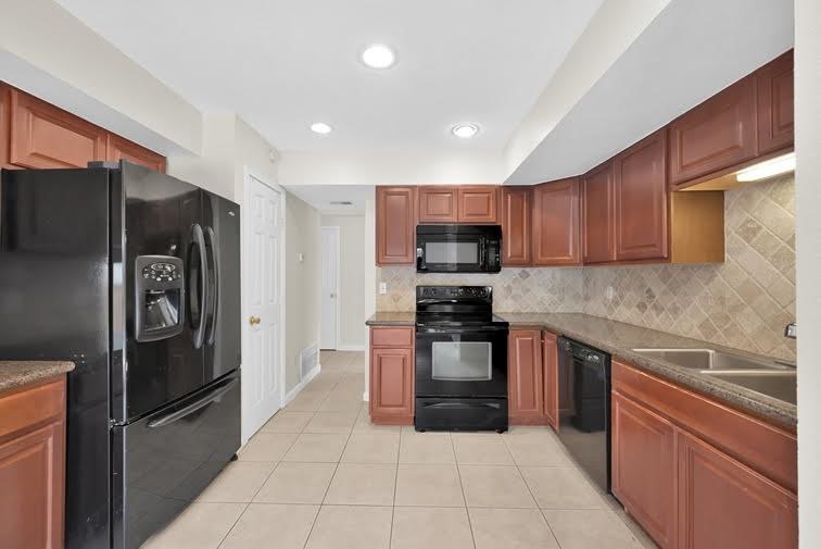 10902 Auger Place #10902 - Photo 5 of 21