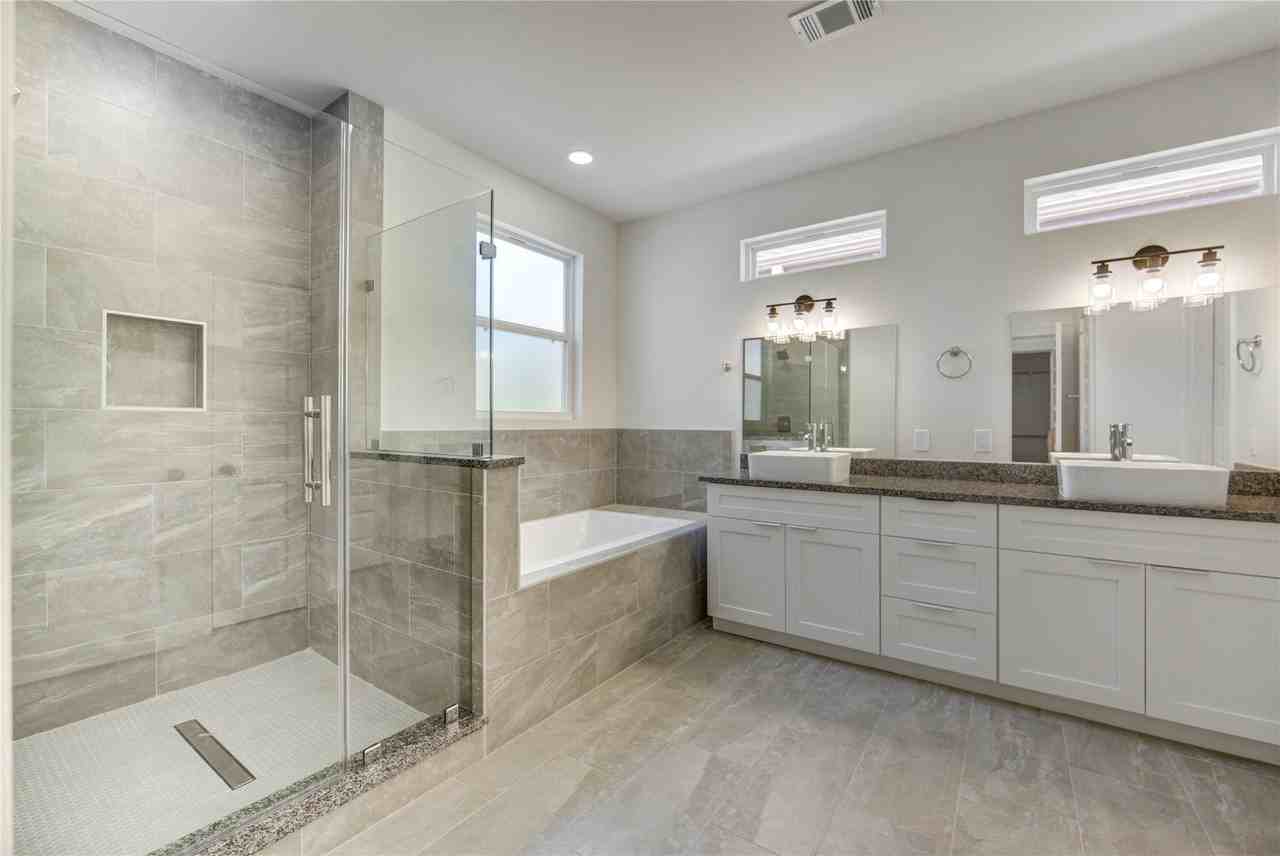 2915 El Fenice Ln #2915 - Photo 2 of 46