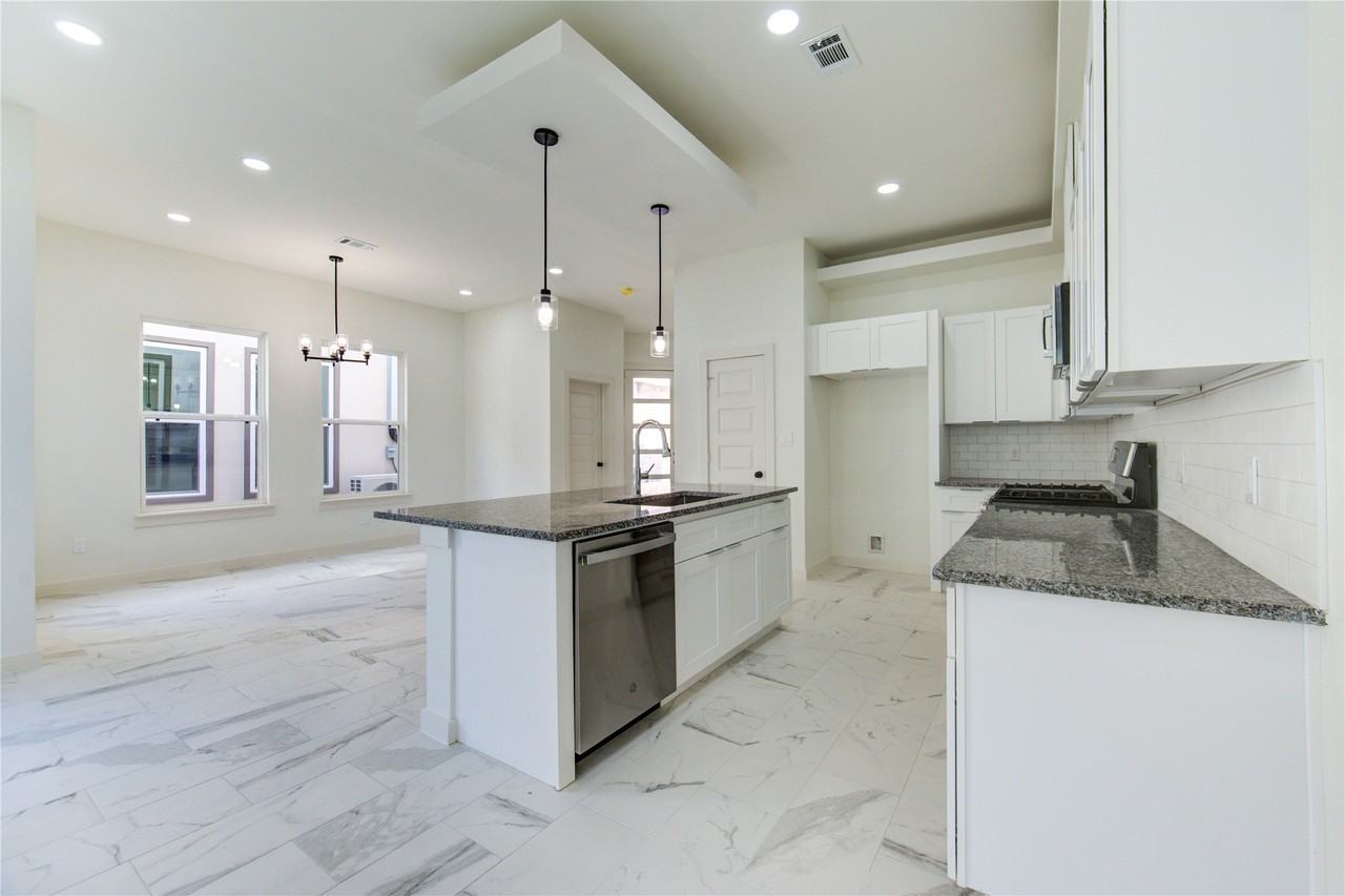 2915 El Fenice Ln #2915 - Photo 6 of 46