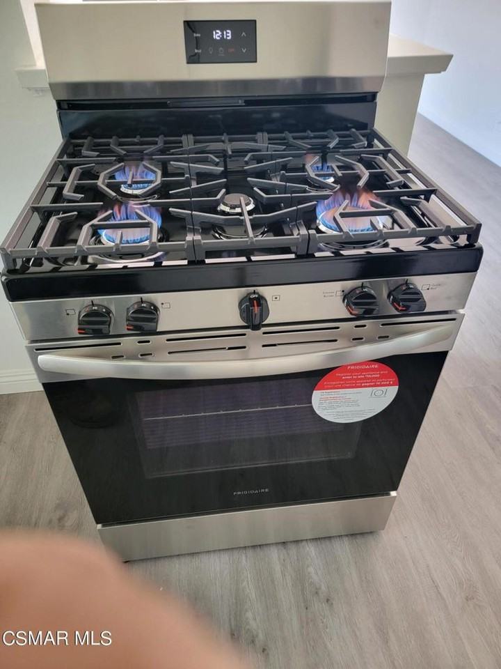 149 East C Street #149B - Photo 2 of 20