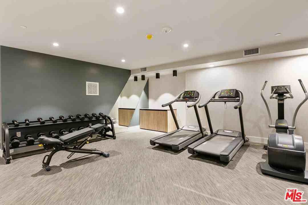 12431 Rochester Avenue