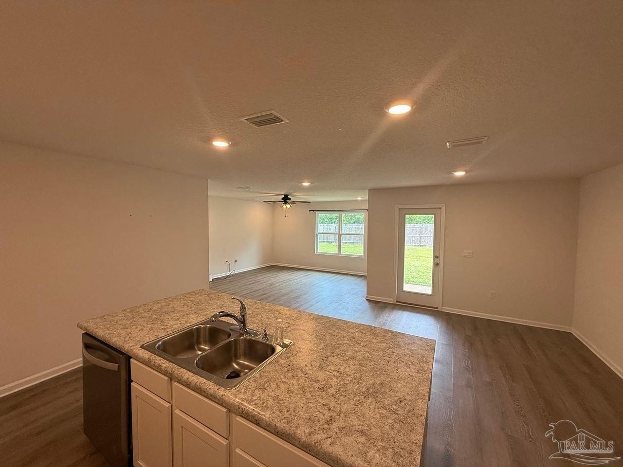 1933 High Ridge Ct #1933 - Photo 2 of 27