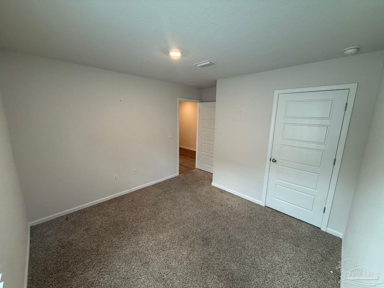 1933 High Ridge Ct #1933 - Photo 3 of 27