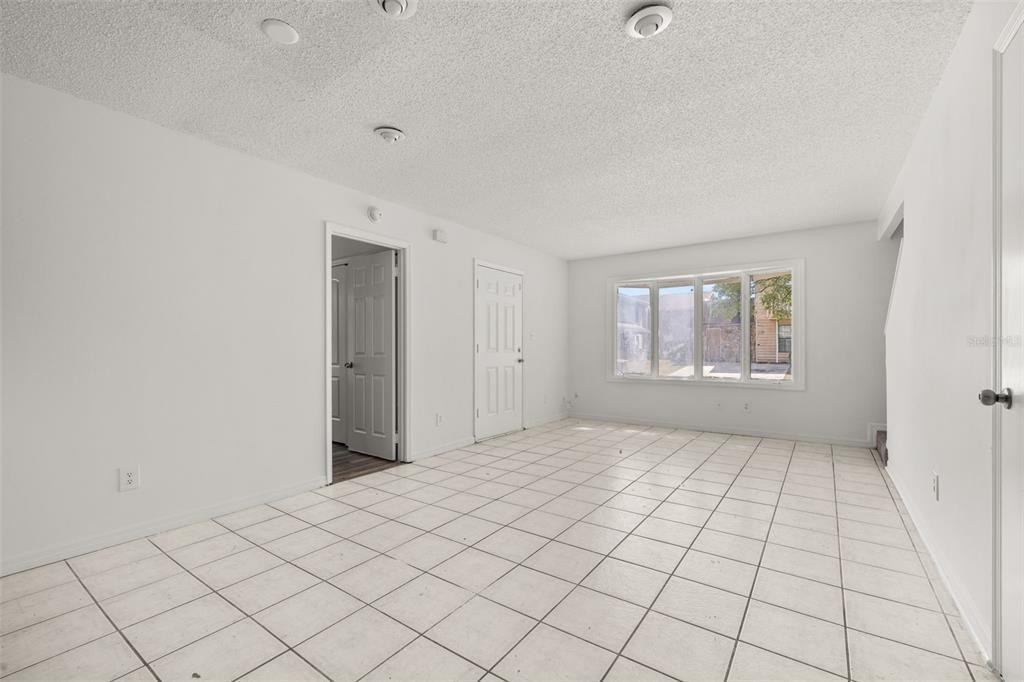 522 Boxelder Avenue #522 - Photo 5 of 33